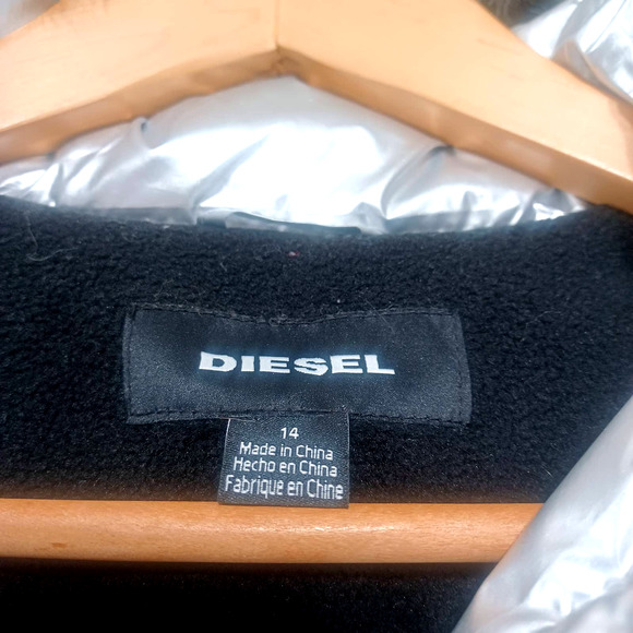 DIESEL Girls Silver Metallic Puffer Removable Faux Fur Jacket Size 14 - Picture 5 of 6